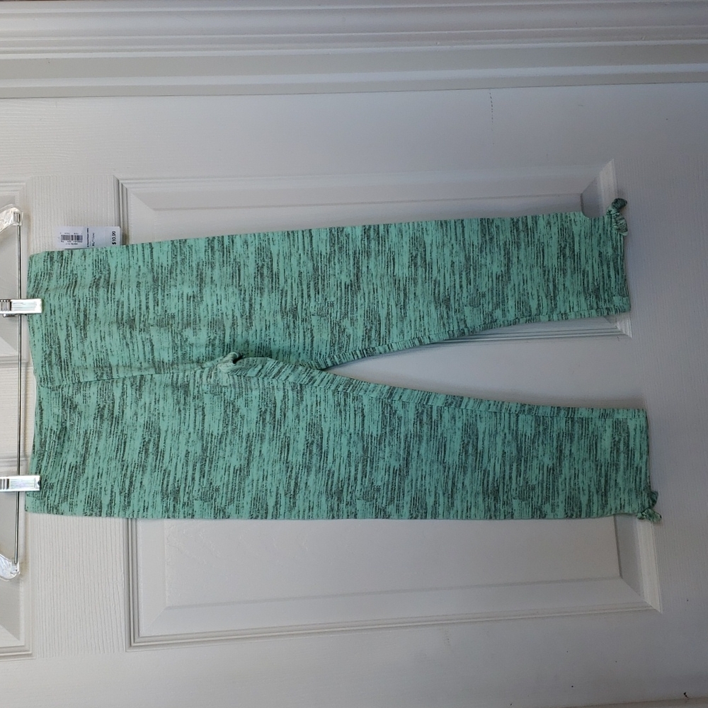 Bundle 3 Old Navy Girls Short Crop Leggings New size 14